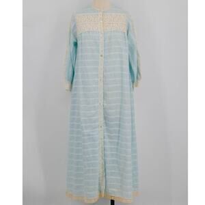 Vintage Saramae Lingerie Nightgown